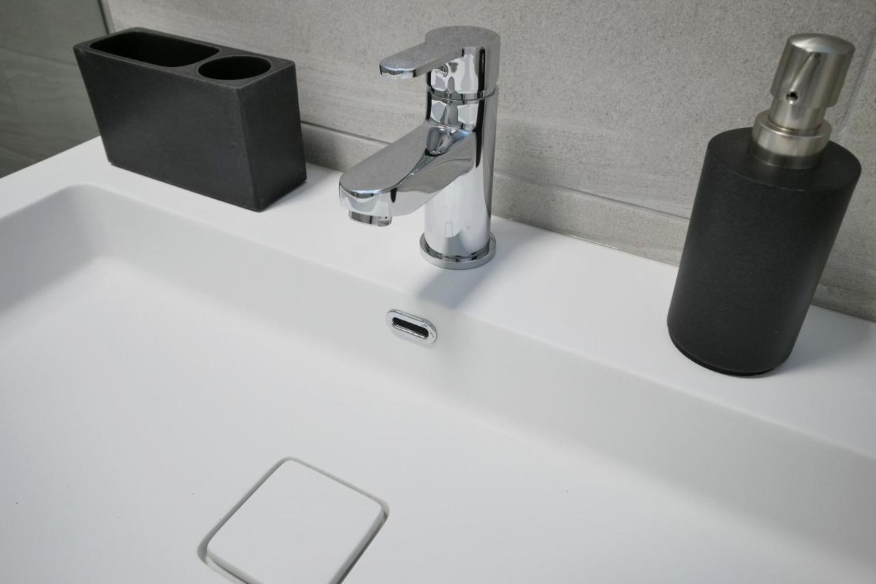 Crewe Short Lets 1 Victoria Court, Crewe Apartment Ngoại thất bức ảnh